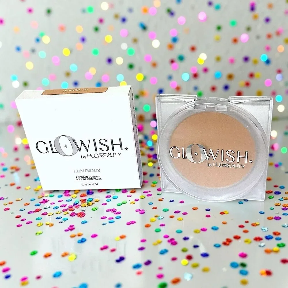 Glowish by Huda Beauty Luminous Pressed Powder in 05 Medium 0.35 Oz New in Box